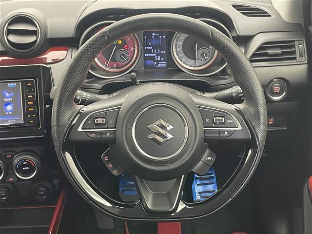 スイフトスポーツ ベースグレード 純正ナビ 全方位カメラ 禁煙 MT車 柿本マフラー ETC ミラー型前後ドラレコ シートヒーター セーフティサポート 衝突軽減 クルコン 車線逸脱 LEDライト オートハイビーム スマートキー フォグ(7枚目)
