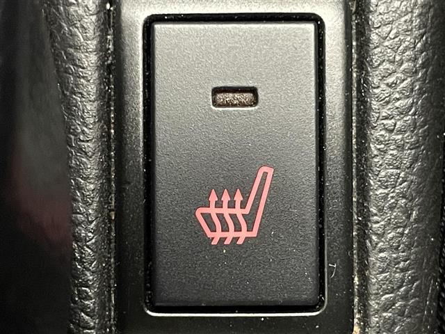 スイフトスポーツ ベースグレード 純正ナビ 全方位カメラ 禁煙 MT車 柿本マフラー ETC ミラー型前後ドラレコ シートヒーター セーフティサポート 衝突軽減 クルコン 車線逸脱 LEDライト オートハイビーム スマートキー フォグ(13枚目)