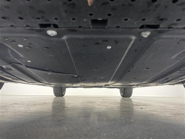 スイフトスポーツ ベースグレード 純正ナビ 全方位カメラ 禁煙 MT車 柿本マフラー ETC ミラー型前後ドラレコ シートヒーター セーフティサポート 衝突軽減 クルコン 車線逸脱 LEDライト オートハイビーム スマートキー フォグ(25枚目)