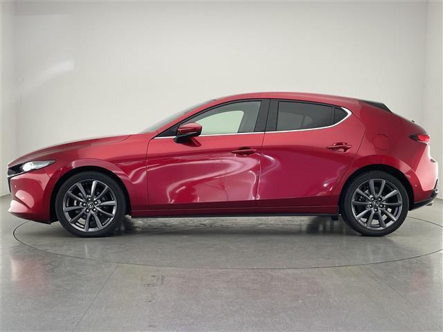 MAZDA3ファストバック 20Sプロアクティブ ツーリングセレクション 純正ナビ 全方位カメラ 禁煙 フルセグTV シートヒーター ハンドルヒーター BOSEサウンド 衝突軽減 車線逸脱 LEDオートライト ETC 純正フロアマット USB HDMI DVD パドルシフト(18枚目)