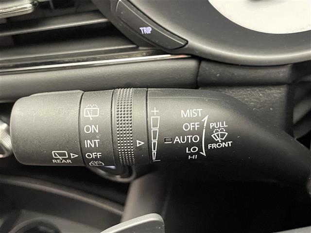 MAZDA3ファストバック 20Sプロアクティブ ツーリングセレクション 純正ナビ 全方位カメラ 禁煙 フルセグTV シートヒーター ハンドルヒーター BOSEサウンド 衝突軽減 車線逸脱 LEDオートライト ETC 純正フロアマット USB HDMI DVD パドルシフト(31枚目)
