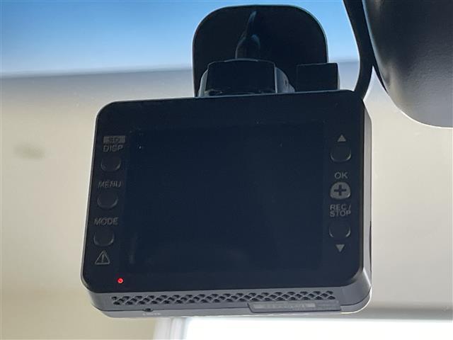 N-BOXカスタム G・EXターボホンダセンシング 純正8型ナビ 禁煙 バックカメラ 両側パワスラ ETC ドラレコ パドルシフト ホンダセンシング 衝突軽減 追従クルコン LEDオートライト Bluetooth フルセグ DVD スマートキー フォグ(8枚目)