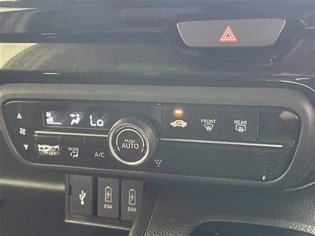 N-BOXカスタム G・EXターボホンダセンシング 純正8型ナビ 禁煙 バックカメラ 両側パワスラ ETC ドラレコ パドルシフト ホンダセンシング 衝突軽減 追従クルコン LEDオートライト Bluetooth フルセグ DVD スマートキー フォグ(30枚目)