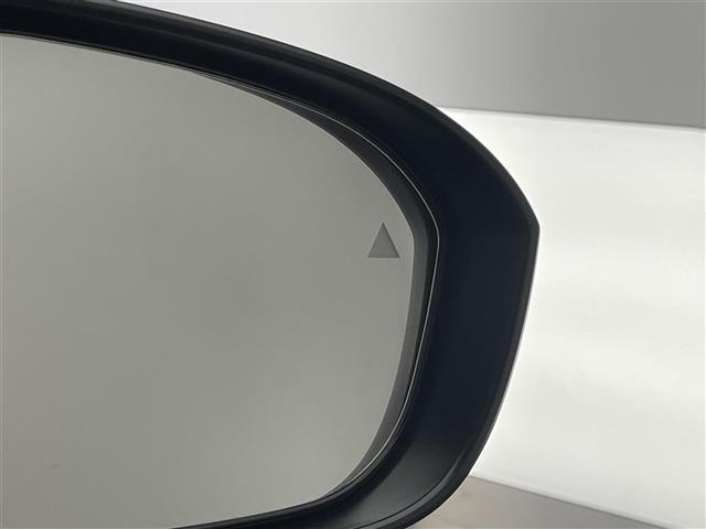 セレナ e-パワー ハイウェイスターV 純正12.3型ナビ 全方位カメラ 禁煙 デジタルインナーミラー ワイヤレス充電 プロパイロット ナビ連動前後ドラレコ HDMI BSM フロントダイナミックパック 衝突軽減 追従クルコン ETC2.0(6枚目)