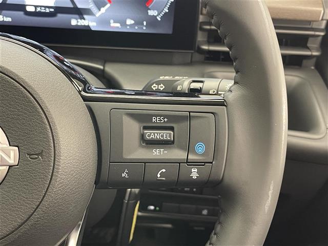 セレナ e-パワー ハイウェイスターV 純正12.3型ナビ 全方位カメラ 禁煙 デジタルインナーミラー ワイヤレス充電 プロパイロット ナビ連動前後ドラレコ HDMI BSM フロントダイナミックパック 衝突軽減 追従クルコン ETC2.0(14枚目)