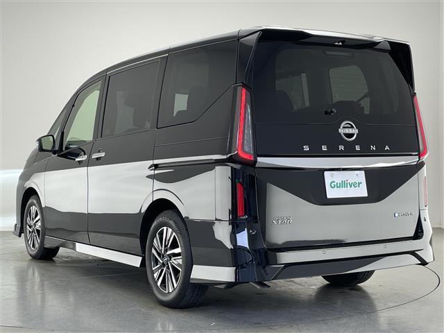 セレナ e-パワー ハイウェイスターV 純正12.3型ナビ 全方位カメラ 禁煙 デジタルインナーミラー ワイヤレス充電 プロパイロット ナビ連動前後ドラレコ HDMI BSM フロントダイナミックパック 衝突軽減 追従クルコン ETC2.0(42枚目)