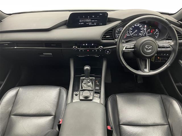 MAZDA3ファストバック 20S Lパッケージ 純正ナビ フルセグTV 全方位カメラ 禁煙 DVD 黒革 シートヒーター 前後ドラレコ BSM HUD USB HDMI 衝突軽減 追従クルコン コーナーセンサー LEDオートライト ハンドルヒーター(2枚目)
