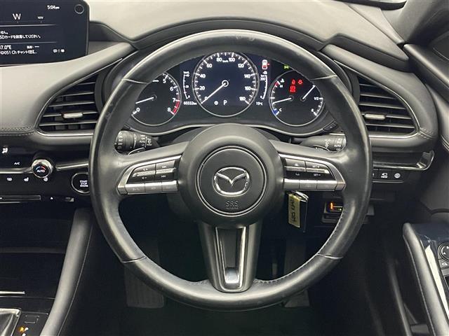 MAZDA3ファストバック 20S Lパッケージ 純正ナビ フルセグTV 全方位カメラ 禁煙 DVD 黒革 シートヒーター 前後ドラレコ BSM HUD USB HDMI 衝突軽減 追従クルコン コーナーセンサー LEDオートライト ハンドルヒーター(10枚目)