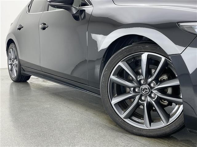 MAZDA3ファストバック 20S Lパッケージ 純正ナビ フルセグTV 全方位カメラ 禁煙 DVD 黒革 シートヒーター 前後ドラレコ BSM HUD USB HDMI 衝突軽減 追従クルコン コーナーセンサー LEDオートライト ハンドルヒーター(34枚目)