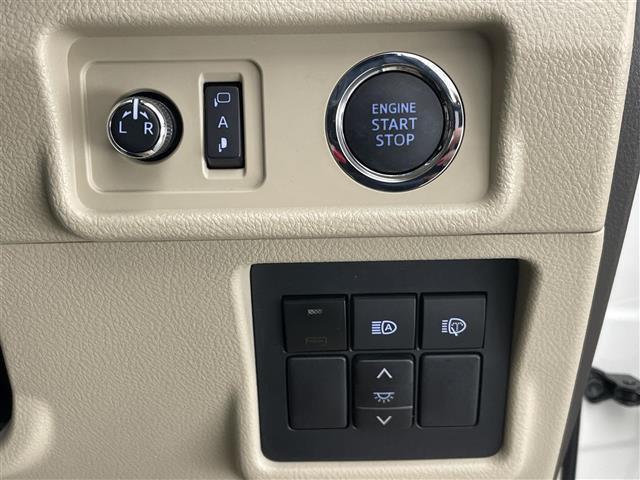 ランドクルーザープラド TX Lパッケージ メーカーナビ9型 ムーンルーフ 全方位 禁煙 ETC2.0 ベージュ革 ベンチレーション シートヒーター セーフティセンス 衝突軽減 追従クルコン LEDライト BSM ルーフレール コーナーセンサー(28枚目)