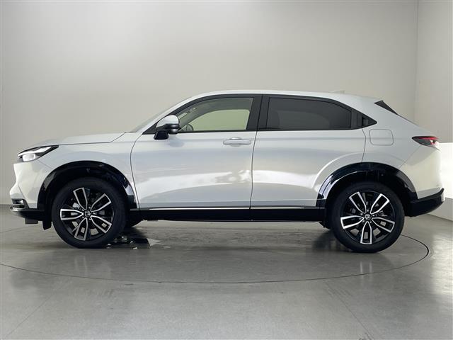 ヴェゼル e:HEV Z 純正9型ナビTV 全方位カメラ 禁煙車 ハーフレザー シートヒーター ワイヤレス充電 ホンダセンシング 衝突軽減 追従クルコン BSM 電動リアゲート 純正ドラレコ ETC2.0 LEDオートライト(17枚目)