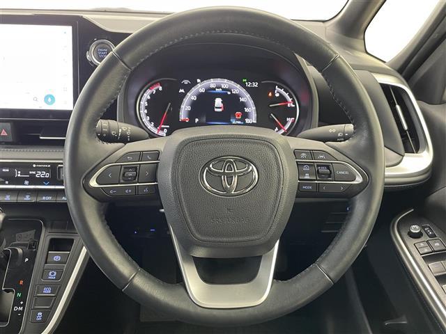 ヴォクシー Ｓ－Ｚ　純正１０．５型ナビＴＶ　純正１４型後席モニター　禁煙　快適利便Ｈｉｇｈ　シートヒーター　デジタルインナミラー　パワーバックドア　オットマン　バックカメラ　衝突軽減　追従クルコン　ＨＤＭＩ　ハーフレザー（10枚目）