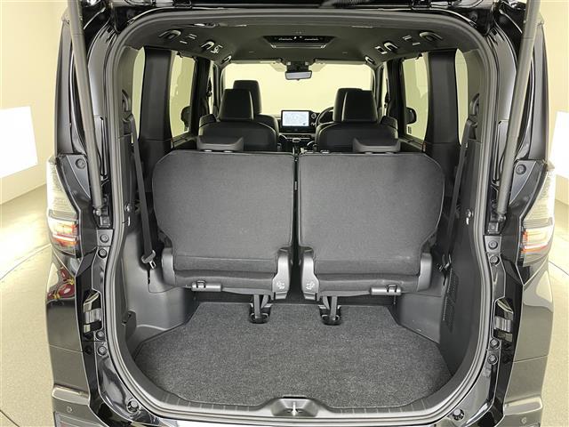 ヴォクシー Ｓ－Ｚ　純正１０．５型ナビＴＶ　純正１４型後席モニター　禁煙　快適利便Ｈｉｇｈ　シートヒーター　デジタルインナミラー　パワーバックドア　オットマン　バックカメラ　衝突軽減　追従クルコン　ＨＤＭＩ　ハーフレザー（22枚目）