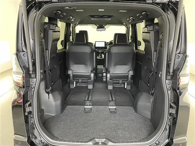 ヴォクシー Ｓ－Ｚ　純正１０．５型ナビＴＶ　純正１４型後席モニター　禁煙　快適利便Ｈｉｇｈ　シートヒーター　デジタルインナミラー　パワーバックドア　オットマン　バックカメラ　衝突軽減　追従クルコン　ＨＤＭＩ　ハーフレザー（23枚目）