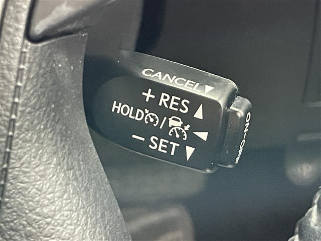 ランドクルーザー ZX 純正9インチナビ 全方位カメラ サンルーフ ルーフレール BSM 黒レザーシート センターデフロック パワーシート シートヒーター シートベンチレーション ステアリングヒーター ACC ETC(8枚目)