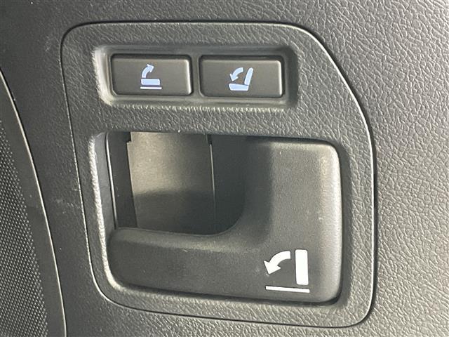 ランドクルーザー ZX 純正9インチナビ 全方位カメラ サンルーフ ルーフレール BSM 黒レザーシート センターデフロック パワーシート シートヒーター シートベンチレーション ステアリングヒーター ACC ETC(24枚目)