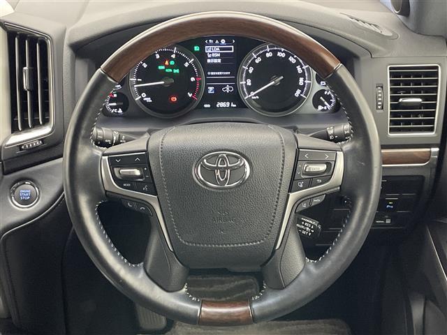 ランドクルーザー ZX 純正9インチナビ 全方位カメラ サンルーフ ルーフレール BSM 黒レザーシート センターデフロック パワーシート シートヒーター シートベンチレーション ステアリングヒーター ACC ETC(25枚目)