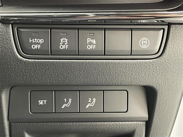 MAZDA3ファストバック 20Sバーガンディ セレクション 純正8.8型ナビ BOSE 赤革 禁煙 HUD BSM HDMI パドルシフト 追従クルコン フルセグ DVD パワーシート シートヒーター ETC ドラレコ LEDライト 衝突軽減 コーナーセンサー(9枚目)