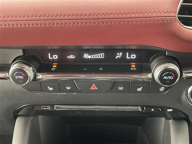 MAZDA3ファストバック 20Sバーガンディ セレクション 純正8.8型ナビ BOSE 赤革 禁煙 HUD BSM HDMI パドルシフト 追従クルコン フルセグ DVD パワーシート シートヒーター ETC ドラレコ LEDライト 衝突軽減 コーナーセンサー(27枚目)