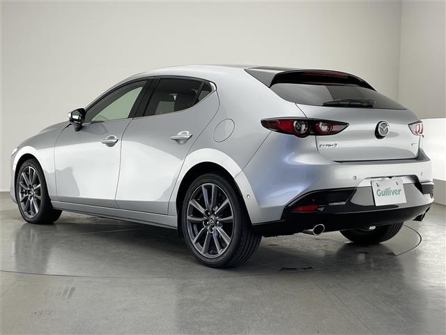 MAZDA3ファストバック 20Sバーガンディ セレクション 純正8.8型ナビ BOSE 赤革 禁煙 HUD BSM HDMI パドルシフト 追従クルコン フルセグ DVD パワーシート シートヒーター ETC ドラレコ LEDライト 衝突軽減 コーナーセンサー(42枚目)