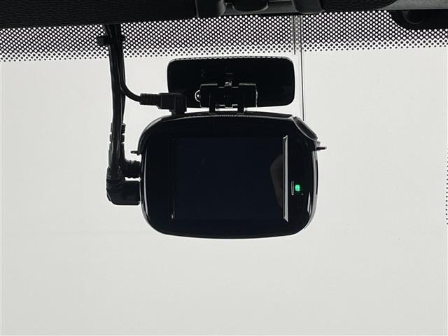 安心の全車保証付き！（※部分保証、国産車は納車後３ヶ月、輸入車は納車後１ヶ月の保証期間となります）。その他長期保証（有償）もご用意しております！※長期保証を付帯できる車両には条件がございます。