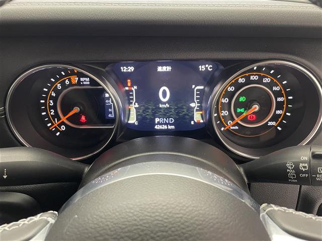 気になる車はすぐにお問い合わせください！画面右側の００６６から始まる無料ダイヤルからお問い合わせ下さい！専門スタッフがお車のご質問にお答えいたします！