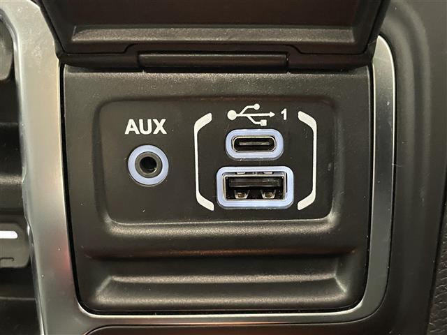 店頭在庫以外にも全国約４万台※の在庫から、ぴったりな１台をご提案します！※２０２３年１０月現在の在庫台数です。売約済の可能性があります。