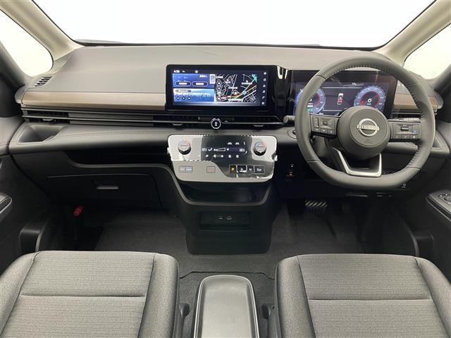 セレナ e-パワー ハイウェイスターV 登録済未使用車 純12.3型DAナビTV 禁煙 純正11型後席モニター 全方位カメラ プロパイロット BSM 内蔵前後ドラレコ デジタルインナーミラー HDMI ワイヤレス充電 衝突軽減 ハンドル支援(2枚目)