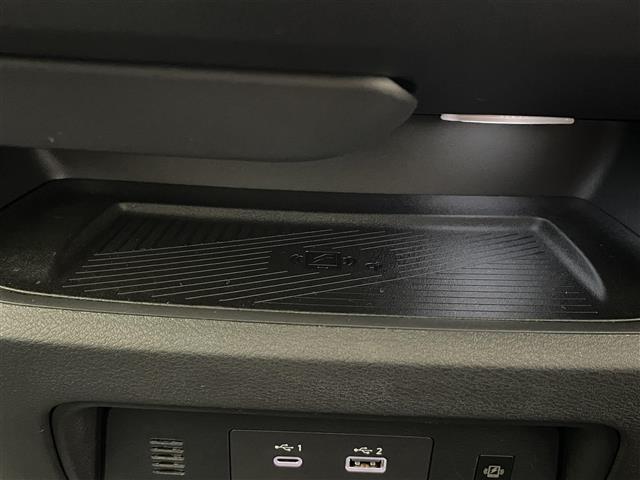 セレナ e-パワー ハイウェイスターV 登録済未使用車 純12.3型DAナビTV 禁煙 純正11型後席モニター 全方位カメラ プロパイロット BSM 内蔵前後ドラレコ デジタルインナーミラー HDMI ワイヤレス充電 衝突軽減 ハンドル支援(8枚目)