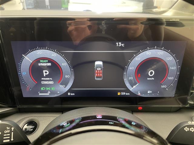 セレナ e-パワー ハイウェイスターV 登録済未使用車 純12.3型DAナビTV 禁煙 純正11型後席モニター 全方位カメラ プロパイロット BSM 内蔵前後ドラレコ デジタルインナーミラー HDMI ワイヤレス充電 衝突軽減 ハンドル支援(11枚目)