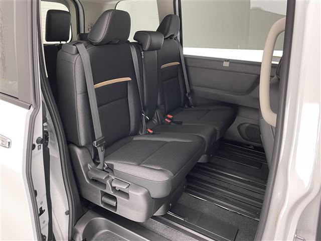 セレナ e-パワー ハイウェイスターV 登録済未使用車 純12.3型DAナビTV 禁煙 純正11型後席モニター 全方位カメラ プロパイロット BSM 内蔵前後ドラレコ デジタルインナーミラー HDMI ワイヤレス充電 衝突軽減 ハンドル支援(20枚目)