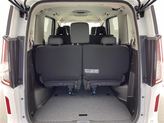 セレナ e-パワー ハイウェイスターV 登録済未使用車 純12.3型DAナビTV 禁煙 純正11型後席モニター 全方位カメラ プロパイロット BSM 内蔵前後ドラレコ デジタルインナーミラー HDMI ワイヤレス充電 衝突軽減 ハンドル支援(22枚目)