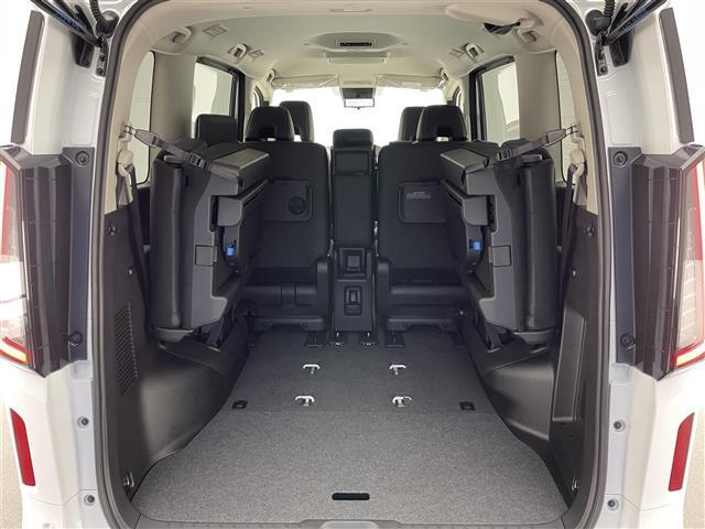 セレナ e-パワー ハイウェイスターV 登録済未使用車 純12.3型DAナビTV 禁煙 純正11型後席モニター 全方位カメラ プロパイロット BSM 内蔵前後ドラレコ デジタルインナーミラー HDMI ワイヤレス充電 衝突軽減 ハンドル支援(23枚目)