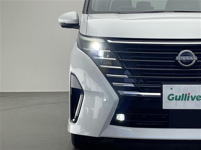 セレナ e-パワー ハイウェイスターV 登録済未使用車 純12.3型DAナビTV 禁煙 純正11型後席モニター 全方位カメラ プロパイロット BSM 内蔵前後ドラレコ デジタルインナーミラー HDMI ワイヤレス充電 衝突軽減 ハンドル支援(35枚目)