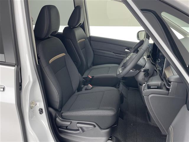 セレナ e-パワー ハイウェイスターV 登録済未使用車 純12.3型DAナビTV 禁煙 純正11型後席モニター 全方位カメラ プロパイロット BSM 内蔵前後ドラレコ デジタルインナーミラー HDMI ワイヤレス充電 衝突軽減 ハンドル支援(19枚目)