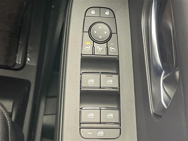 セレナ e-パワー ハイウェイスターV 登録済未使用車 純12.3型DAナビTV 禁煙 純正11型後席モニター 全方位カメラ プロパイロット BSM 内蔵前後ドラレコ デジタルインナーミラー HDMI ワイヤレス充電 衝突軽減 ハンドル支援(33枚目)