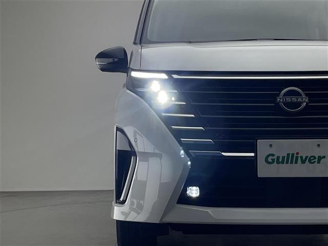 セレナ e-パワー ハイウェイスターV 登録済未使用車 純12.3型DAナビTV 禁煙 純正11型後席モニター 全方位カメラ プロパイロット BSM 内蔵前後ドラレコ デジタルインナーミラー HDMI ワイヤレス充電 衝突軽減 ハンドル支援(35枚目)