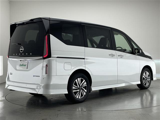 セレナ e-パワー ハイウェイスターV 登録済未使用車 純12.3型DAナビTV 禁煙 純正11型後席モニター 全方位カメラ プロパイロット BSM 内蔵前後ドラレコ デジタルインナーミラー HDMI ワイヤレス充電 衝突軽減 ハンドル支援(39枚目)