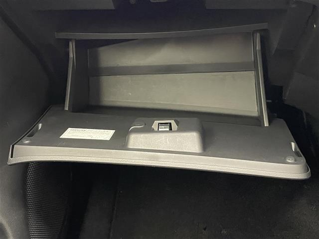 セレナ ハイウェイスターV 純正10型ナビ 全方位カメラ 禁煙車 デジタルインナーミラー フルセグTV ブルーレイ HDMI プロパイロット BSM ETC ドラレコ コーナーセンサー 衝突軽減 追従クルコン 両側パワスラドア(32枚目)