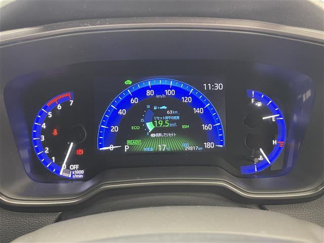 カローラツーリング ハイブリッド　ダブルバイビー　純正９型ＤＡナビＴＶ　バックカメラ　禁煙車　ハーフレザー　シートヒーター　ＢＳＭ　ＥＴＣ２．０　ハンドルヒーター　前後ドラレコ　ＬＥＤライト　セーフティセンス　衝突軽減　追従クルコン　電動パーキングＢ（11枚目）