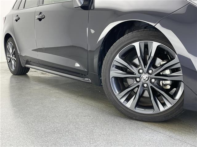 カローラツーリング ハイブリッド　ダブルバイビー　純正９型ＤＡナビＴＶ　バックカメラ　禁煙車　ハーフレザー　シートヒーター　ＢＳＭ　ＥＴＣ２．０　ハンドルヒーター　前後ドラレコ　ＬＥＤライト　セーフティセンス　衝突軽減　追従クルコン　電動パーキングＢ（26枚目）