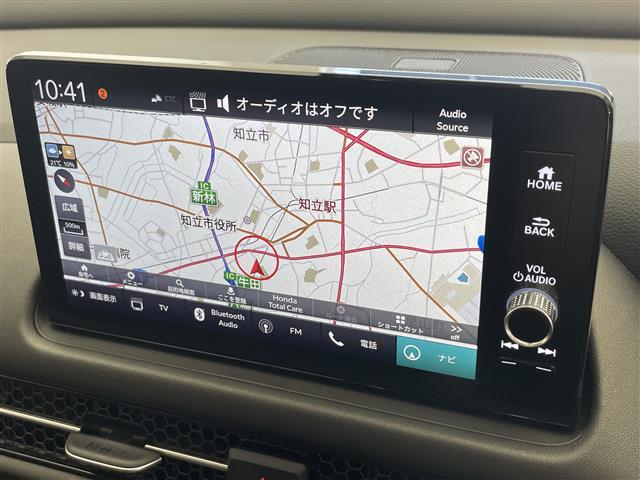 ＺＲ－Ｖ ｅ：ＨＥＶ　Ｚ　純正９型ＤＡナビＴＶ　ＢＯＳＥ　黒革　禁煙車　シートヒーター　ワイヤレス充電　電動リアゲートステアリングヒーター　コーナーセンサー　ホンダセンシング　衝突軽減　追従クルコン　ハンドル支援　ＬＥＤライト（3枚目）