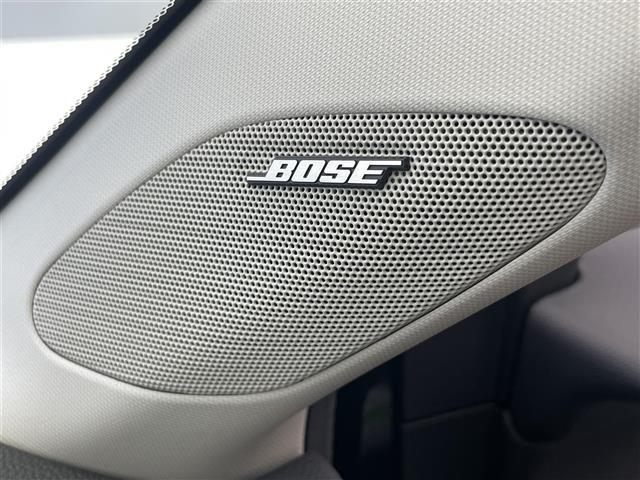 ＺＲ－Ｖ ｅ：ＨＥＶ　Ｚ　純正９型ＤＡナビＴＶ　ＢＯＳＥ　黒革　禁煙車　シートヒーター　ワイヤレス充電　電動リアゲートステアリングヒーター　コーナーセンサー　ホンダセンシング　衝突軽減　追従クルコン　ハンドル支援　ＬＥＤライト（5枚目）