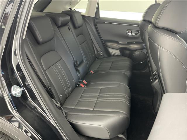 ＺＲ－Ｖ ｅ：ＨＥＶ　Ｚ　純正９型ＤＡナビＴＶ　ＢＯＳＥ　黒革　禁煙車　シートヒーター　ワイヤレス充電　電動リアゲートステアリングヒーター　コーナーセンサー　ホンダセンシング　衝突軽減　追従クルコン　ハンドル支援　ＬＥＤライト（20枚目）