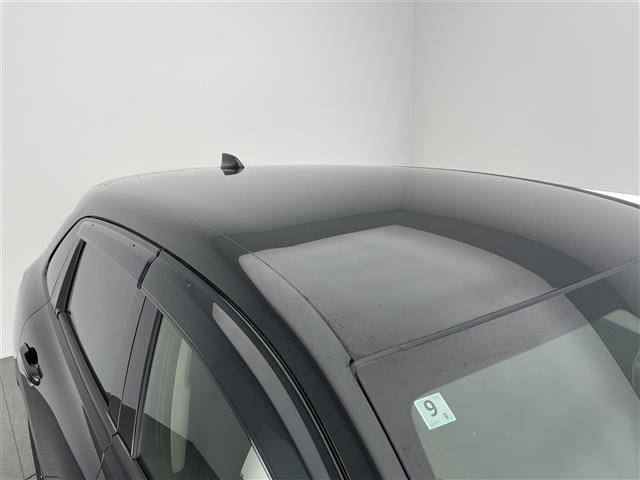 ＺＲ－Ｖ ｅ：ＨＥＶ　Ｚ　純正９型ＤＡナビＴＶ　ＢＯＳＥ　黒革　禁煙車　シートヒーター　ワイヤレス充電　電動リアゲートステアリングヒーター　コーナーセンサー　ホンダセンシング　衝突軽減　追従クルコン　ハンドル支援　ＬＥＤライト（34枚目）