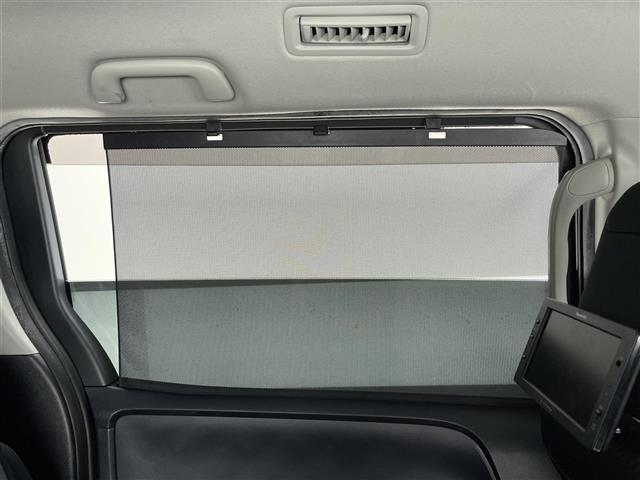 ヴォクシー ハイブリッドZS 煌II アルパイン11型ナビ 後席モニター 禁煙 バックカメラ コーナーセンサー 両側パワスラ ドラレコ セーフティセンス 衝突軽減 車線逸脱 オートハイビーム LEDオートライト フォグランプ 純正マット(28枚目)