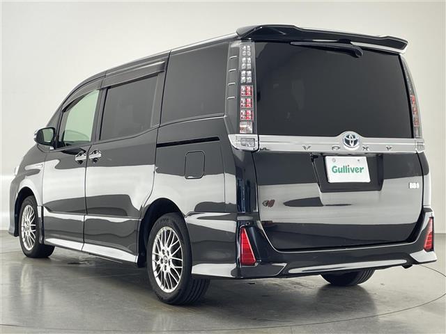 ヴォクシー ハイブリッドZS 煌II アルパイン11型ナビ 後席モニター 禁煙 バックカメラ コーナーセンサー 両側パワスラ ドラレコ セーフティセンス 衝突軽減 車線逸脱 オートハイビーム LEDオートライト フォグランプ 純正マット(43枚目)