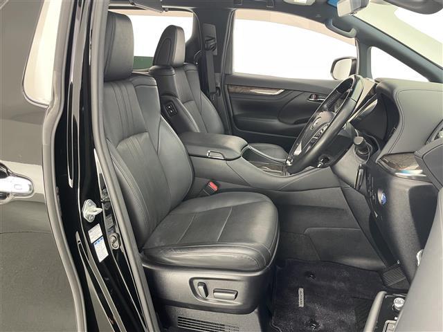 アルファードハイブリッド エグゼクティブラウンジＳ　メーカーナビ　全方位カメラ　ＪＢＬ　禁煙　Ｗムーンルーフ　リヤエンターテイメント　デジインミラー　パーキングアシスト　黒革　ワイヤレス充電　ＨＤＭＩ　ＢＳＭ　ベンチレーション　ＡＣ１００Ｖ　ＤＶＤ再生（19枚目）