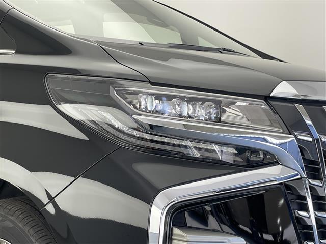 アルファードハイブリッド エグゼクティブラウンジＳ　メーカーナビ　全方位カメラ　ＪＢＬ　禁煙　Ｗムーンルーフ　リヤエンターテイメント　デジインミラー　パーキングアシスト　黒革　ワイヤレス充電　ＨＤＭＩ　ＢＳＭ　ベンチレーション　ＡＣ１００Ｖ　ＤＶＤ再生（34枚目）