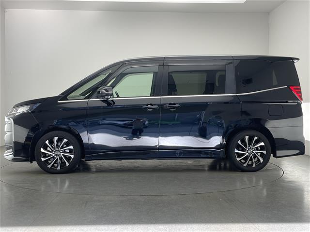 ノア ハイブリッドＳ－Ｚ　純正１０．５型ナビ　ＢＳＭ　禁煙車　快適利便Ｈｉｇｈ　ＤＶＤデッキ　シートヒーター　ハンドルヒーター　電動リアゲート　両側パワスラ　ＡＣ１００Ｖ電源　前後ドラレコ　セーフティセンス　衝突軽減　ＬＥＤ（17枚目）